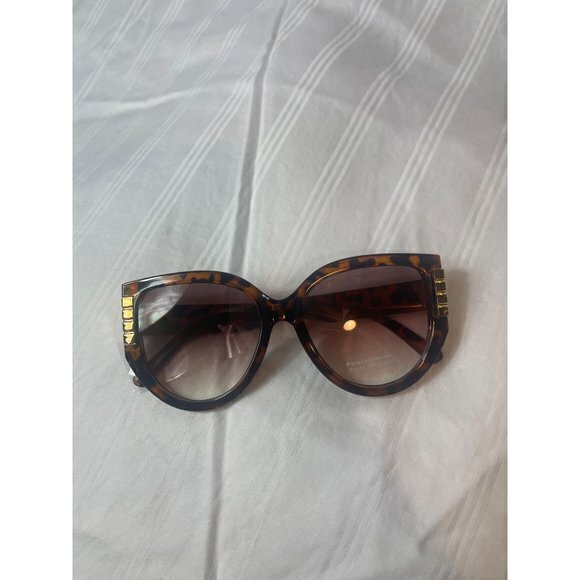 So‎ Purrsuasive Cat Eye Frame Sunglasses Tortoise main image 8